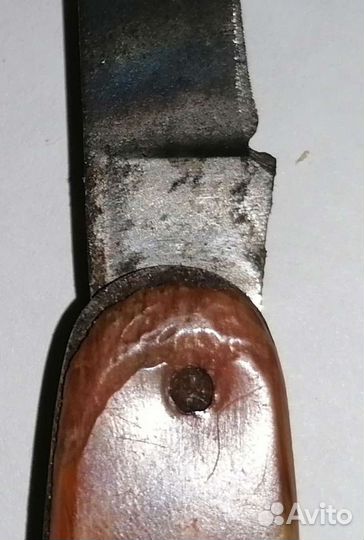 Старенький туристический перочинный складной нож