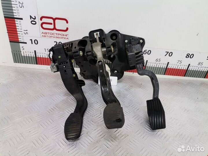 Узел педальный (блок педалей) Opel Corsa D 2008