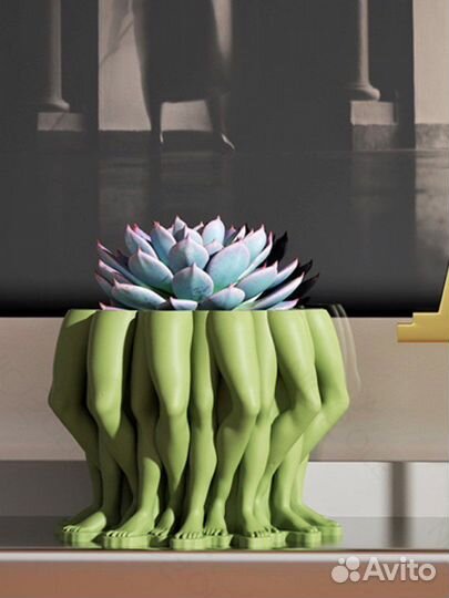 Декоративное кашпо, ваза, статуэтка