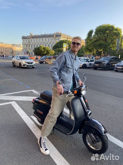 Аренда ретро мопеда для фотосессий