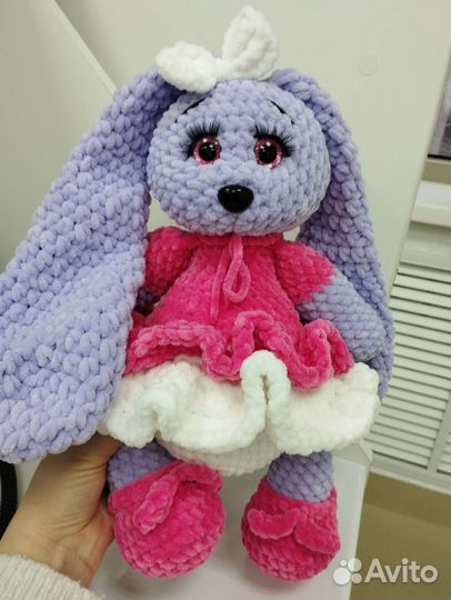 Заяц плюшевый