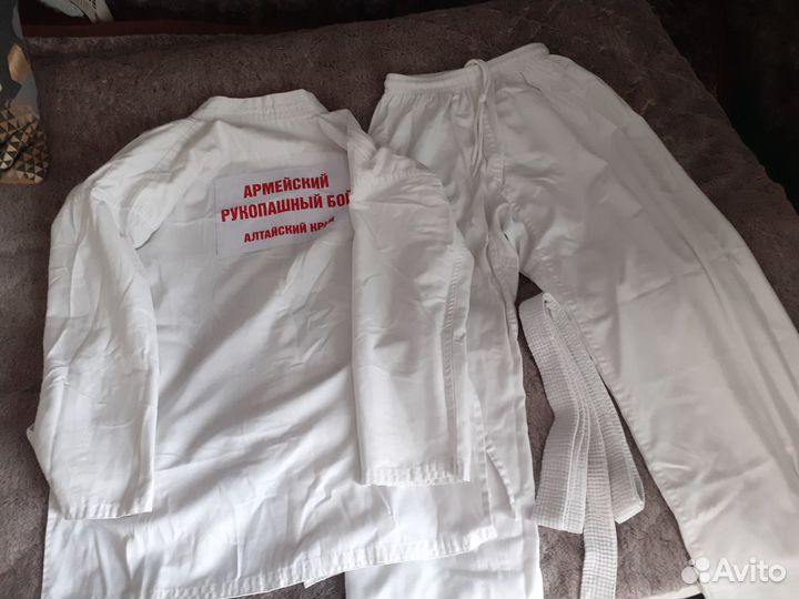 Продам кимоно арб