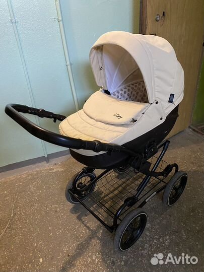 Прогулочная коляска Zippy