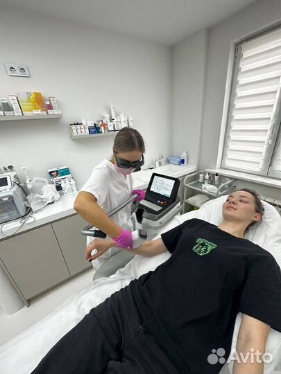 Портативный аппарат для гидродермабразии