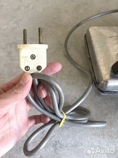 Электровафельница СССР советская