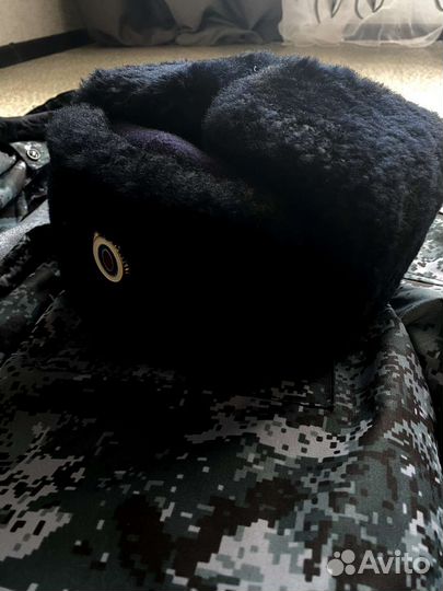 Зимняя шапка мвд, чёрный берет, кашне, берцы