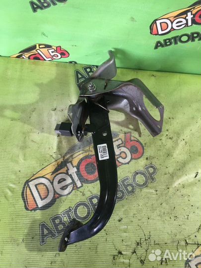 Педаль тормоза Hyundai Solaris