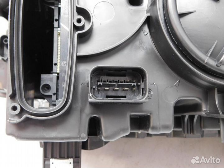 Фара правая BMW X3