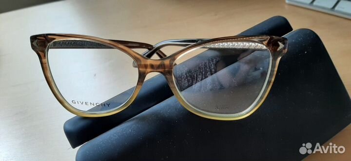 Оправа givenchy