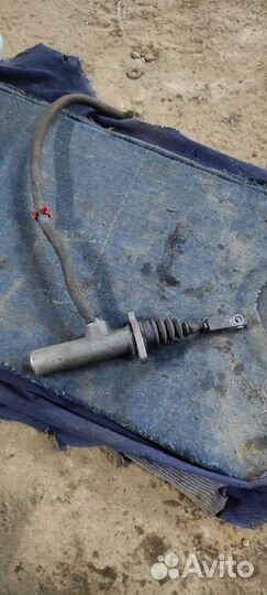 Главный цилиндр сцепления Ауди А6/100 С4