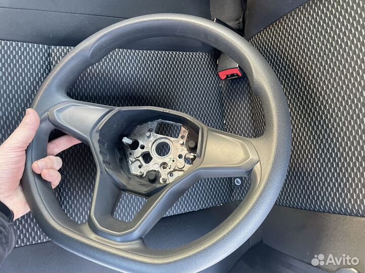 Руль с подушкой Volkswagen Polo VI 6