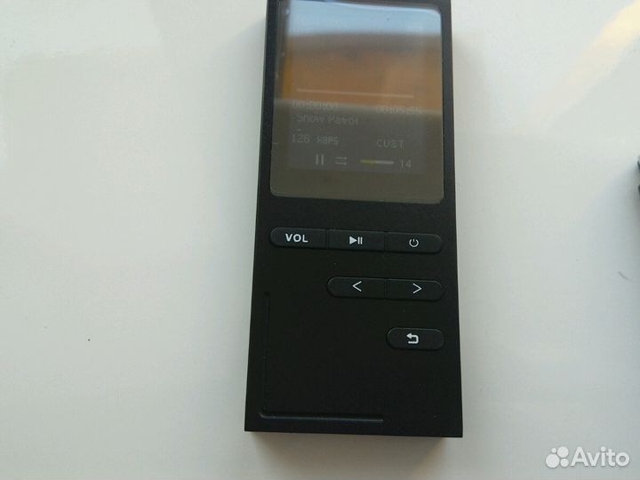 Диктофон-мп3 плеер, стерео,новый