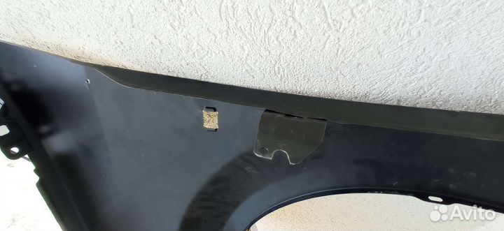 Крыло правое переднее Logan 1