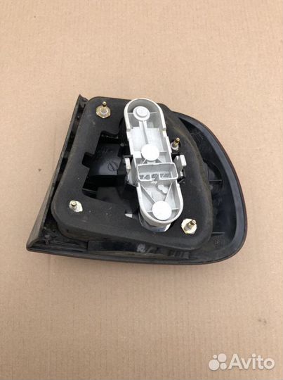 Зданий левый фонарь Volvo V40 2000г