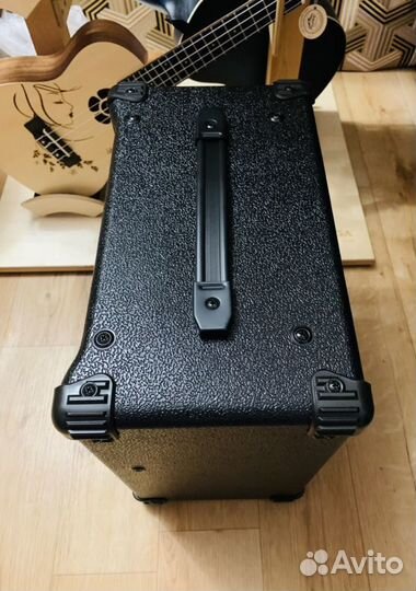 Комбоусилитель для Электрогитары