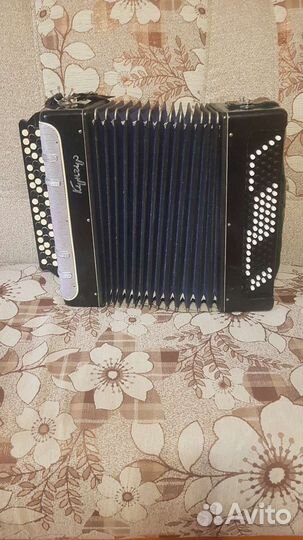 Баян