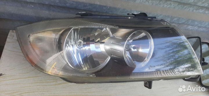 Правая фара BMW E90 дорестайлинговый