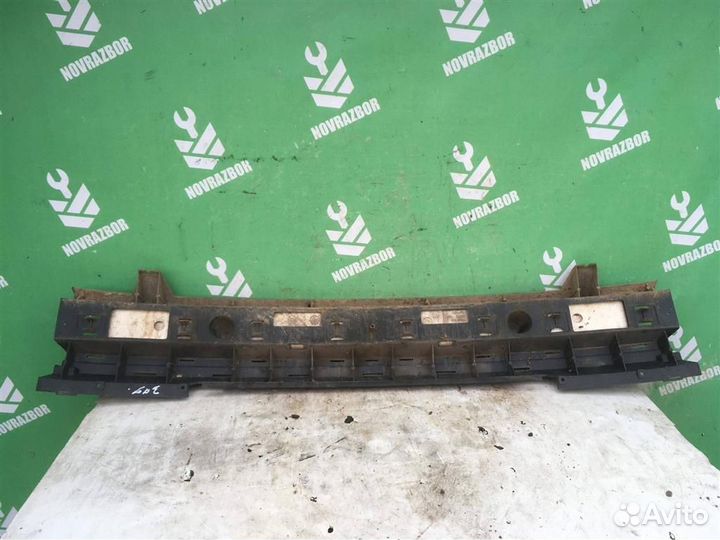 Наполнитель заднего бампера Вольво C40