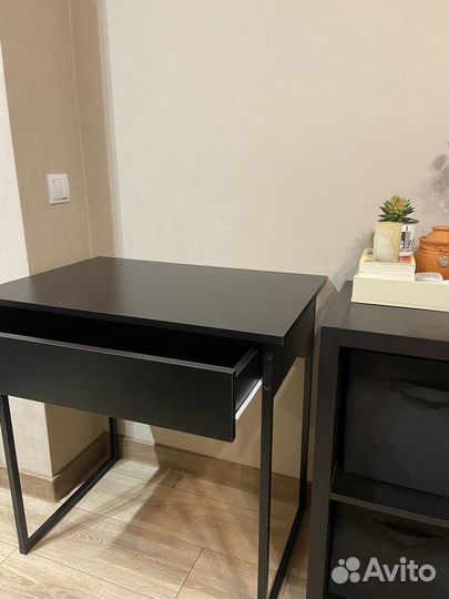 Письменный стол компьютерный