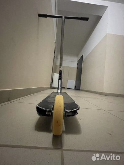 Трюковой самокат кастом в стрит