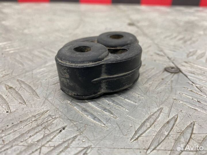 Б/У подушка глушителя (крепления, кронштейн