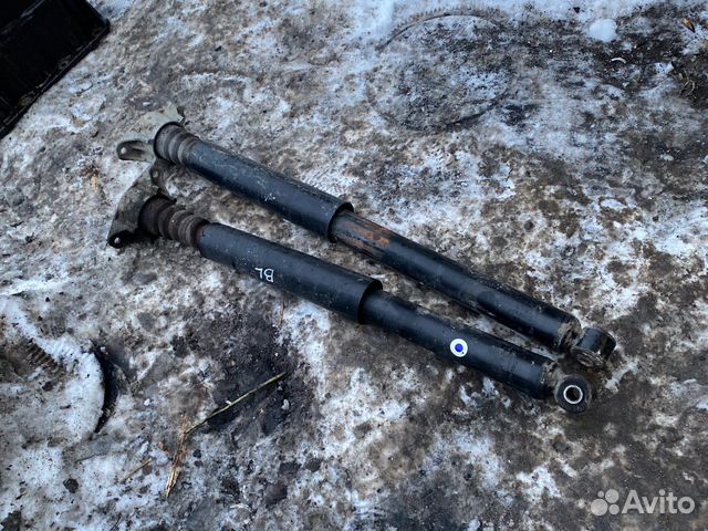 Амортизатор задний Mazda 3 BL