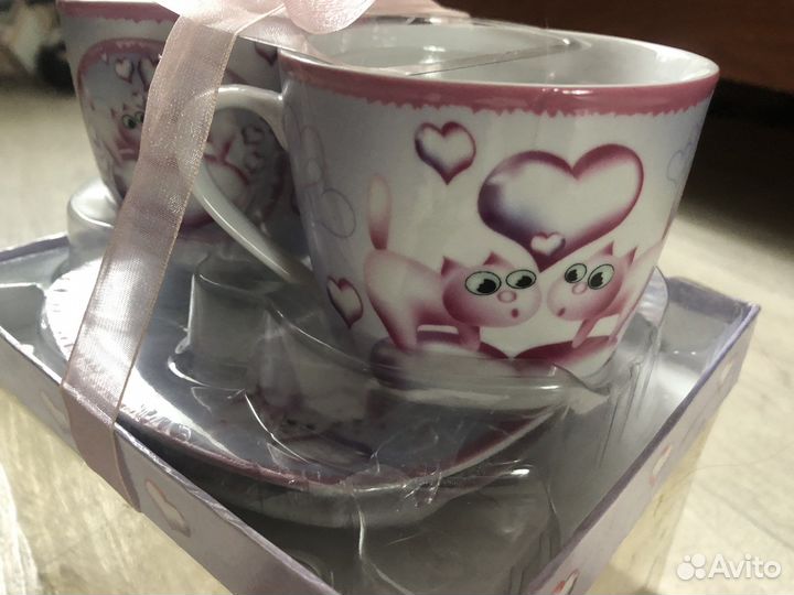 Чайные чашки с блюдцами