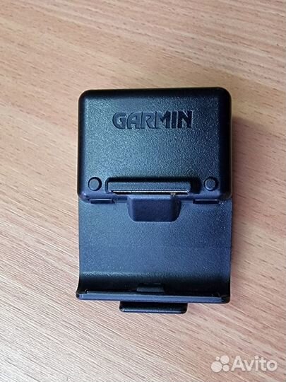 Продаю крепление на лобовое для навигатора Garmin