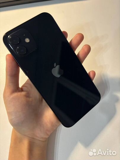 iPhone 12, 64 ГБ