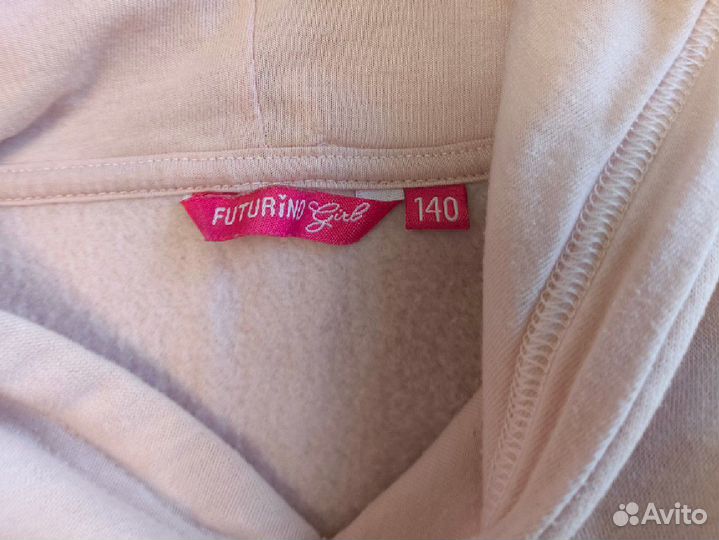 Костюм теплый для девочки 140 размера
