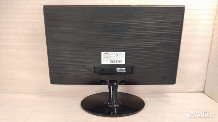 Монитор б/у 21.5