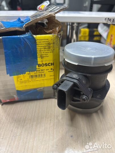 Датчик массового расхода воздуха VAG