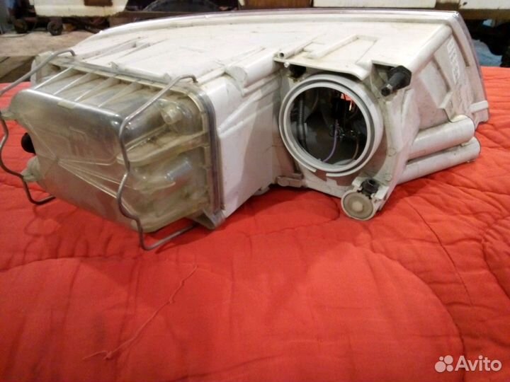 Фара левая VAG 1Z1941015 Шкода