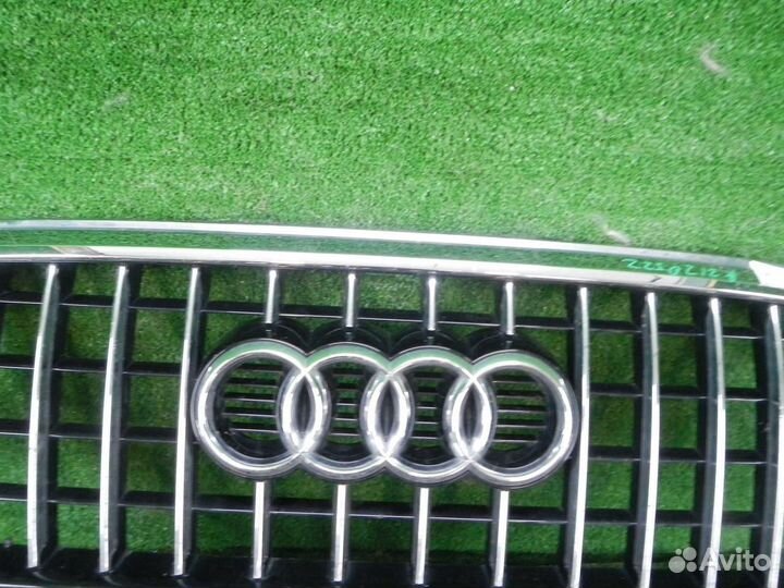 Решетка радиатора Audi Q5/SQ5