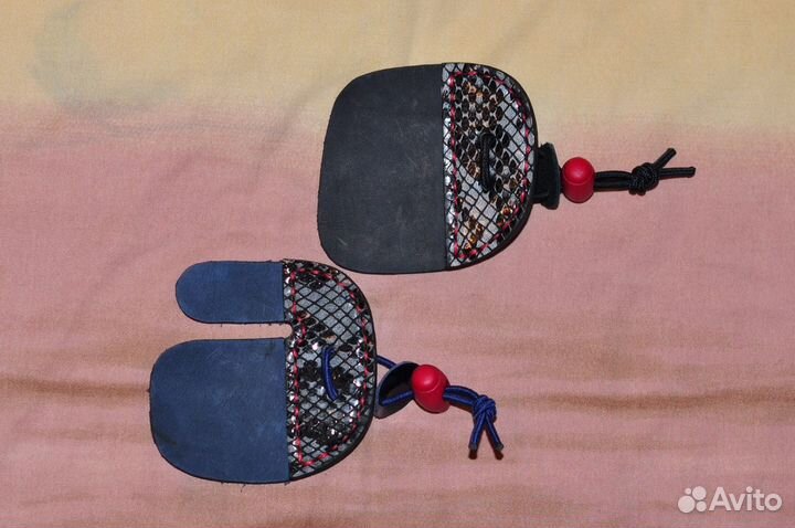 Напальчники, таб для стрельбы из лука