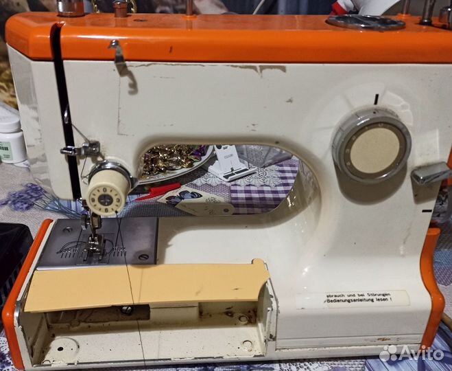 Швейная машина