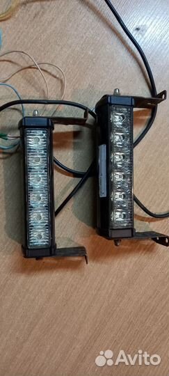 Синий светопроблесковый маячок