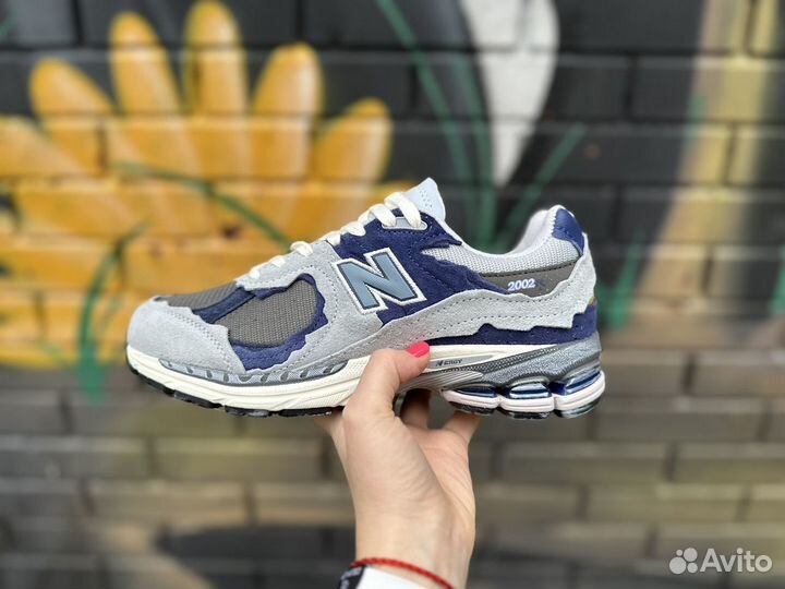 Кроссовки New Balance 2002 R