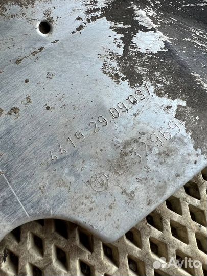 Прокладка выпускного коллектора BMW5 E60