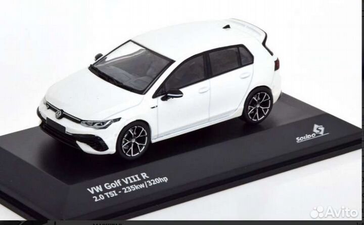 Модель автомобиля Volkswagen Golf 8 R Solido 1/43