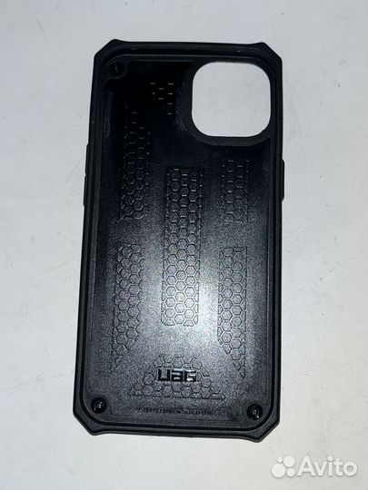 Чехол на iPhone 13 uag