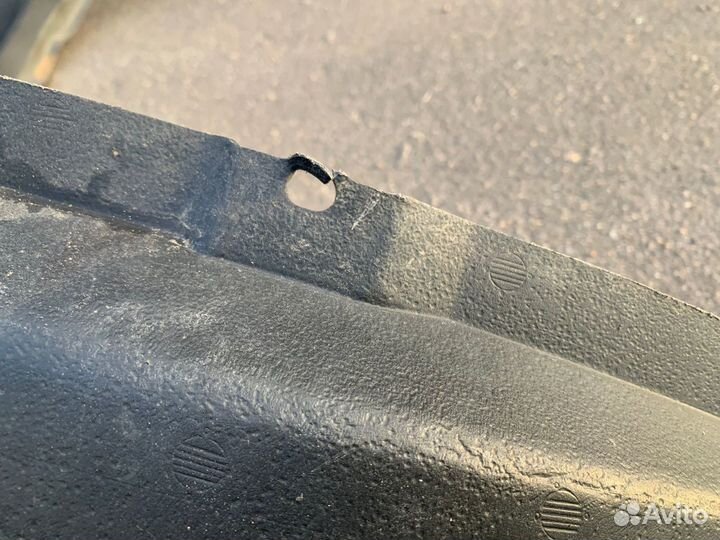 Локер, подкрылок передний левый Prado 150