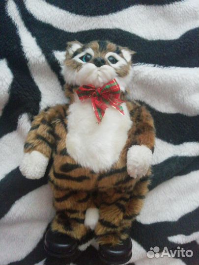 Игрушка кот