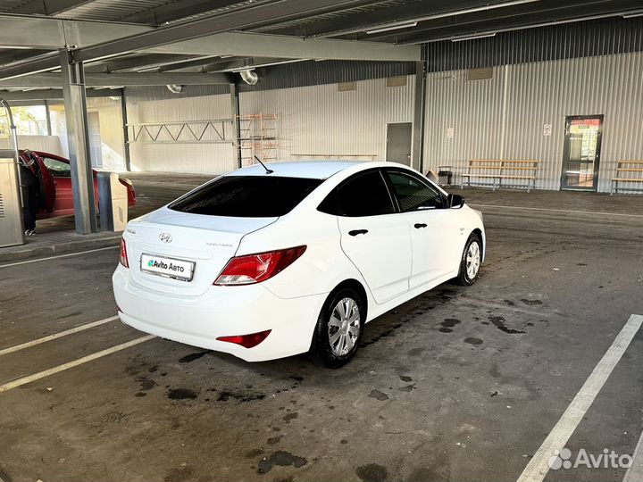 Hyundai Solaris 1.6 AT, 2015, 117 000 км