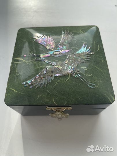 Шкатулка деревянная с перламутром Корея