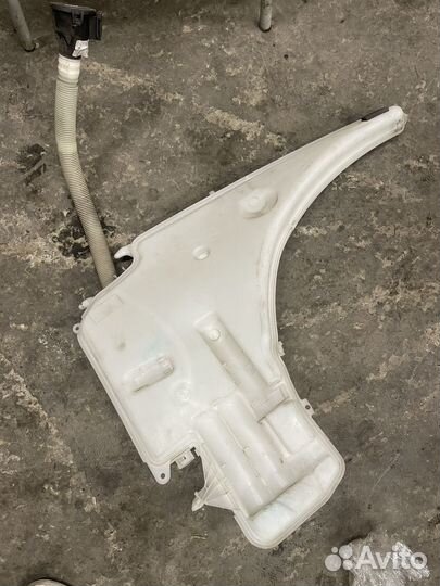 Бачок омывателя bmw e90