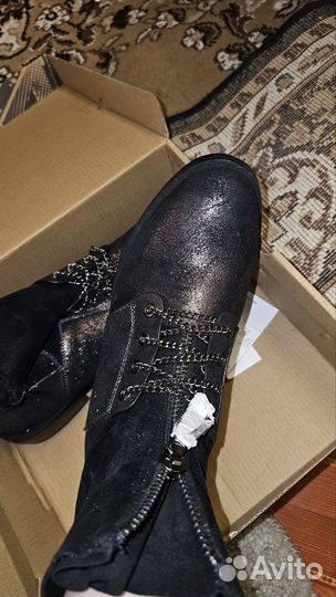 Ботинки женские