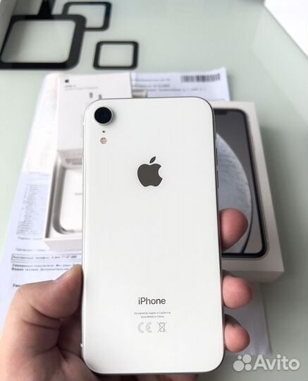 iPhone Xr, 64 ГБ