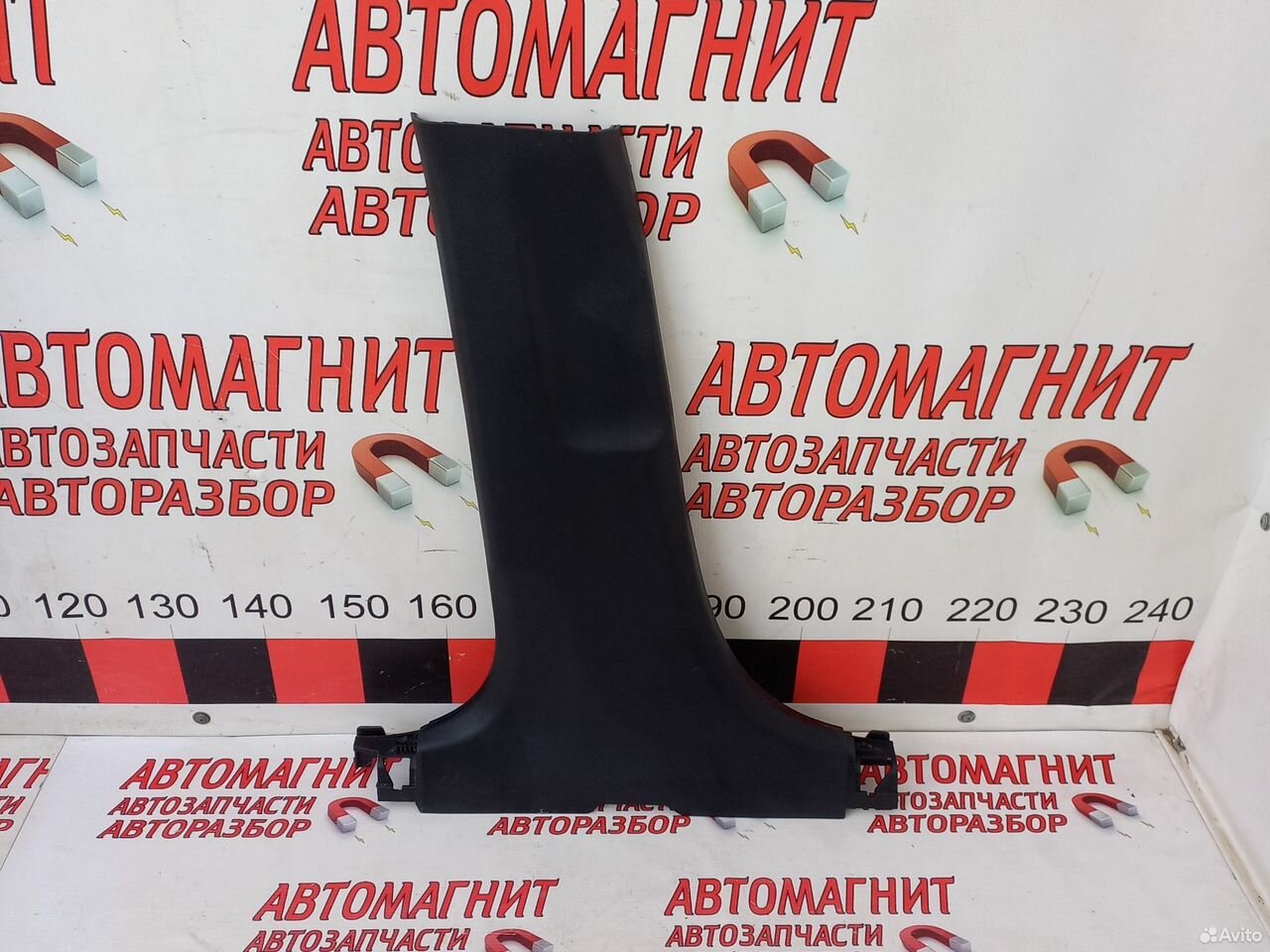 Обшивка центральной стойки левая Киа Селтос