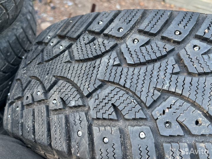 Continental Conti4x4IceContact 225/65 R17 102Q